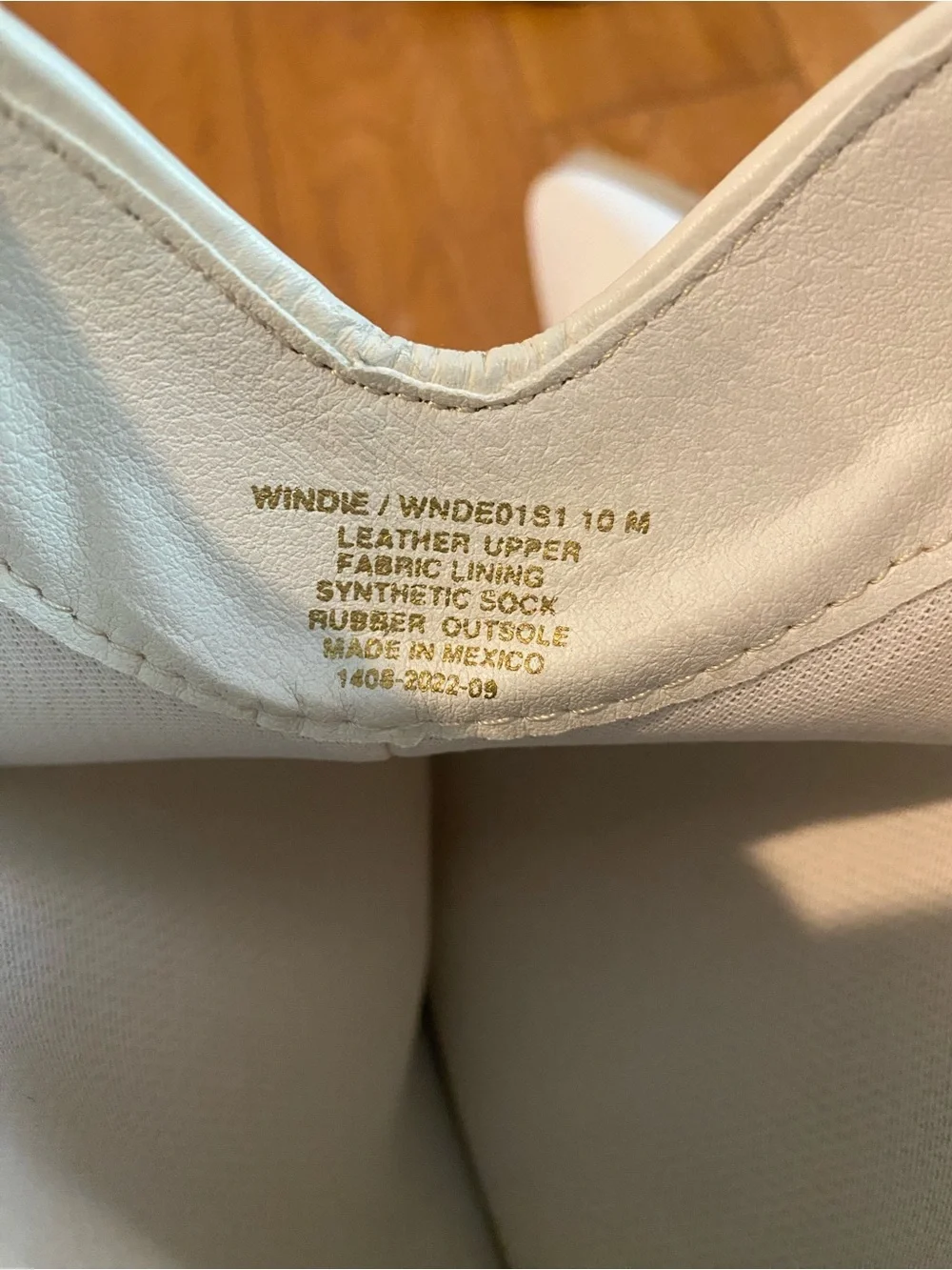 Steve Madden ivory knee